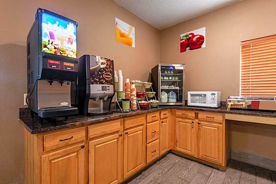 Quality Inn Redgranite