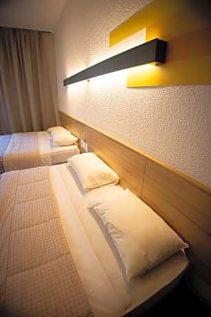 Standard Room with Two Double Beds