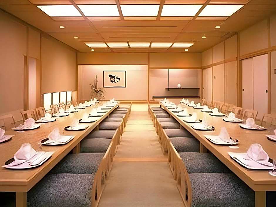 Crest Hotel Kashiwa