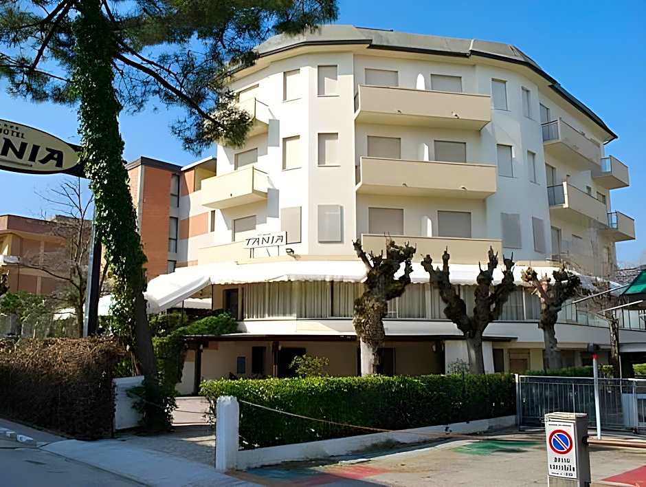 Hotel Aplo - Breakfast Experience