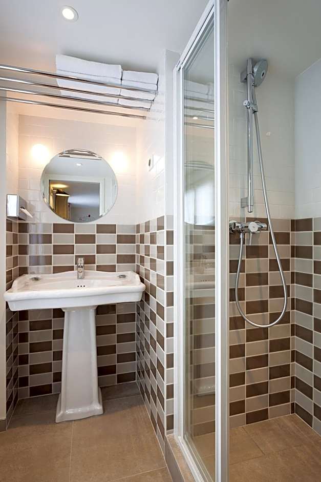 Hotel Des 3 Poussins