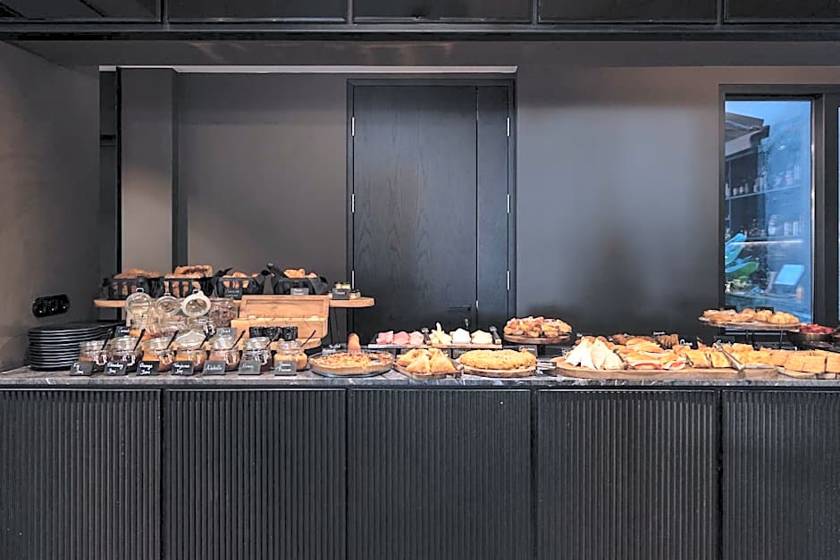 The Modernist Athens