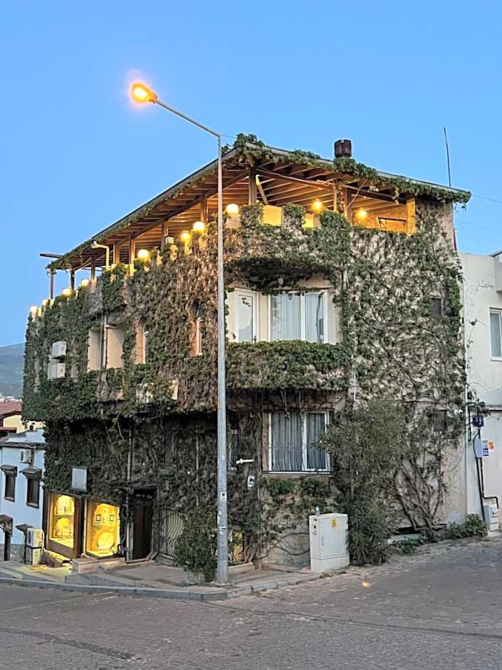 Bella Hotel