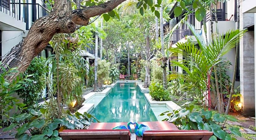 S'Cape Condotel