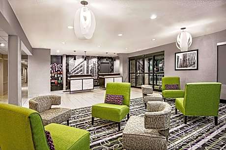 Staybridge Suites Spring - Woodlands Area