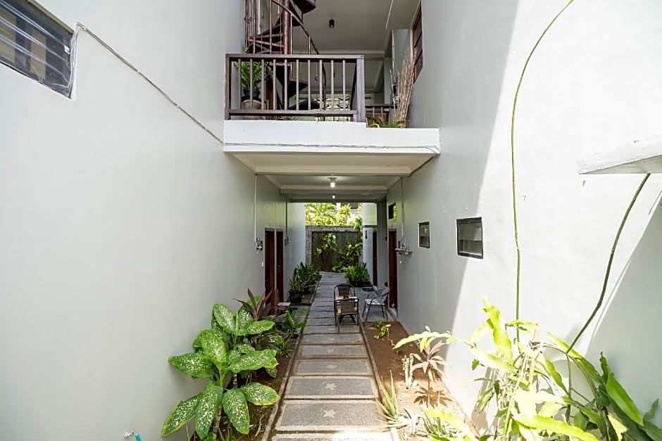 Super OYO 2417 Panen House