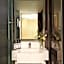 Hyatt Regency Paris Etoile