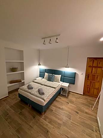 Deluxe Family Suite