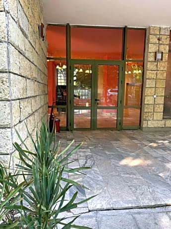 AMADINA Garden