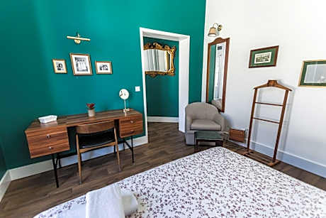 Superior Double Room with Balcony and City View