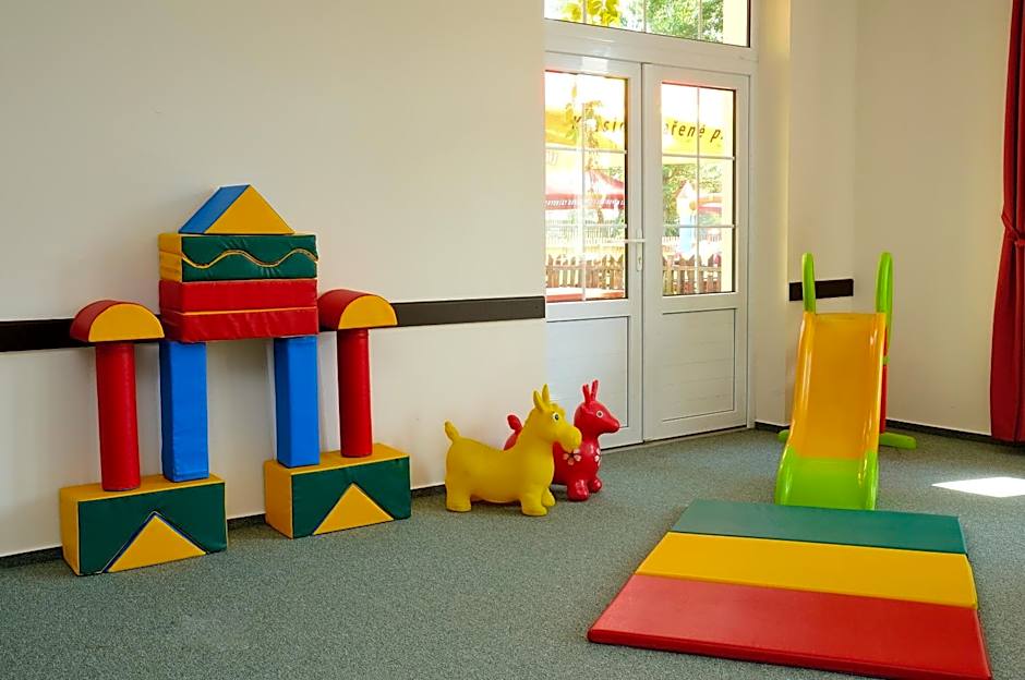 Hotel Leopold Račín