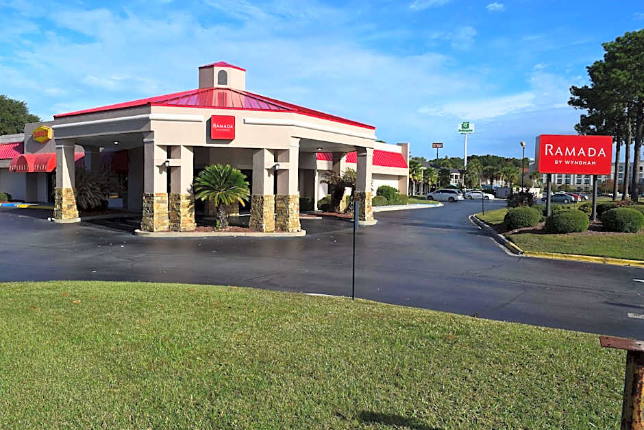 Ramada by Wyndham Savannah Gateway