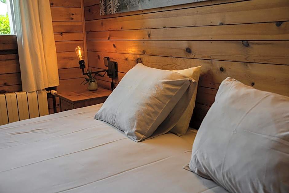 Minds & Mountains Eco Lodge