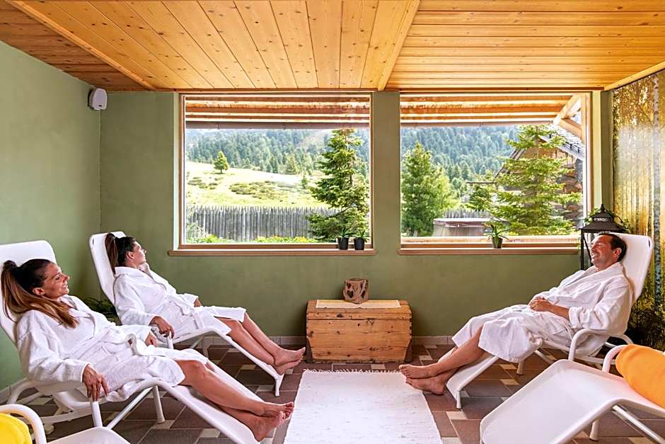 Berghotel Jochgrimm - Your Dolomites Home