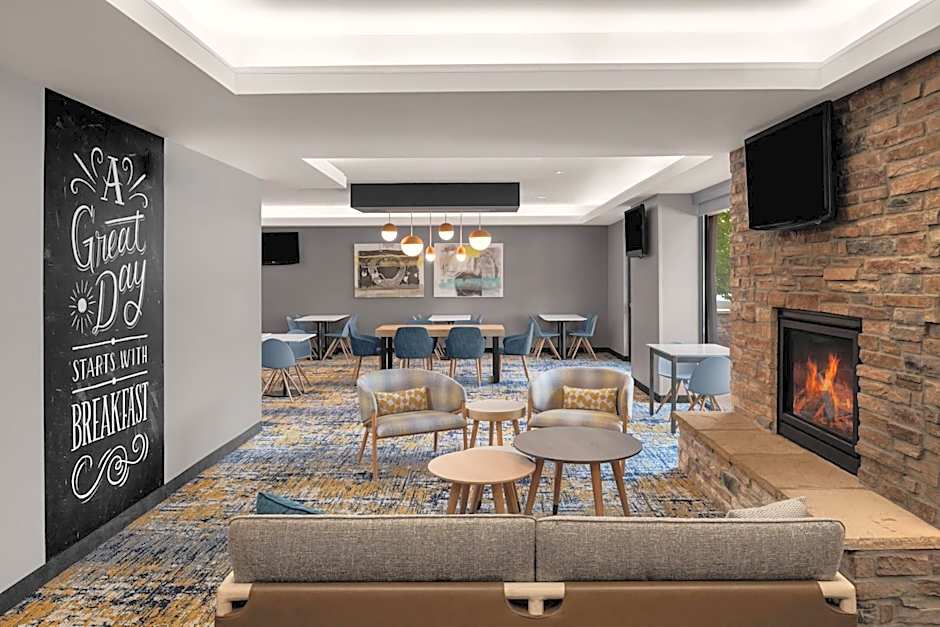 TownePlace Suites by Marriott Denver Airport at Gateway Park