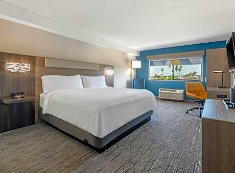 King Room - Mobility Access/Hearing Accessible