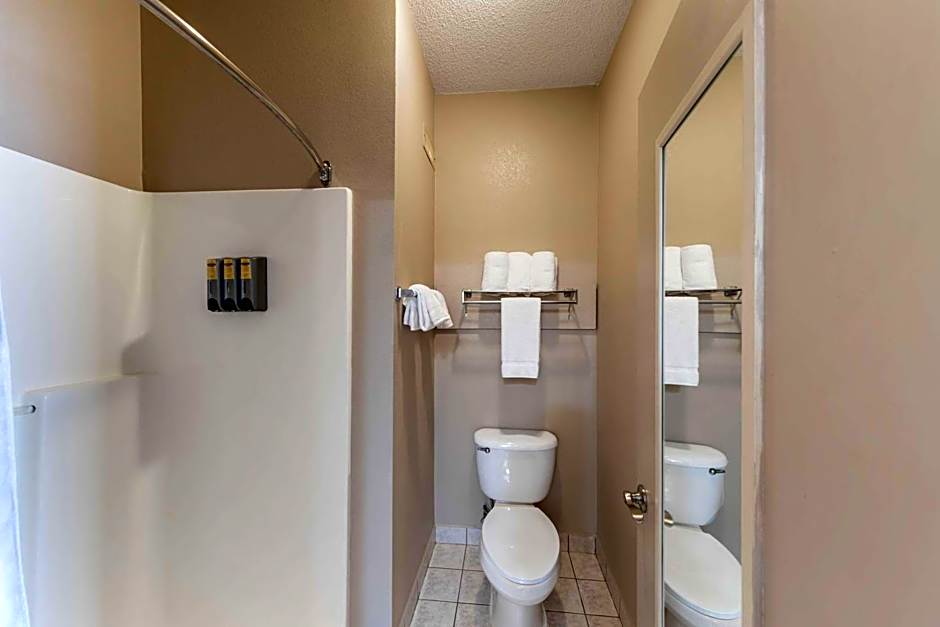 Best Western Plus Russellville Hotel and Suites