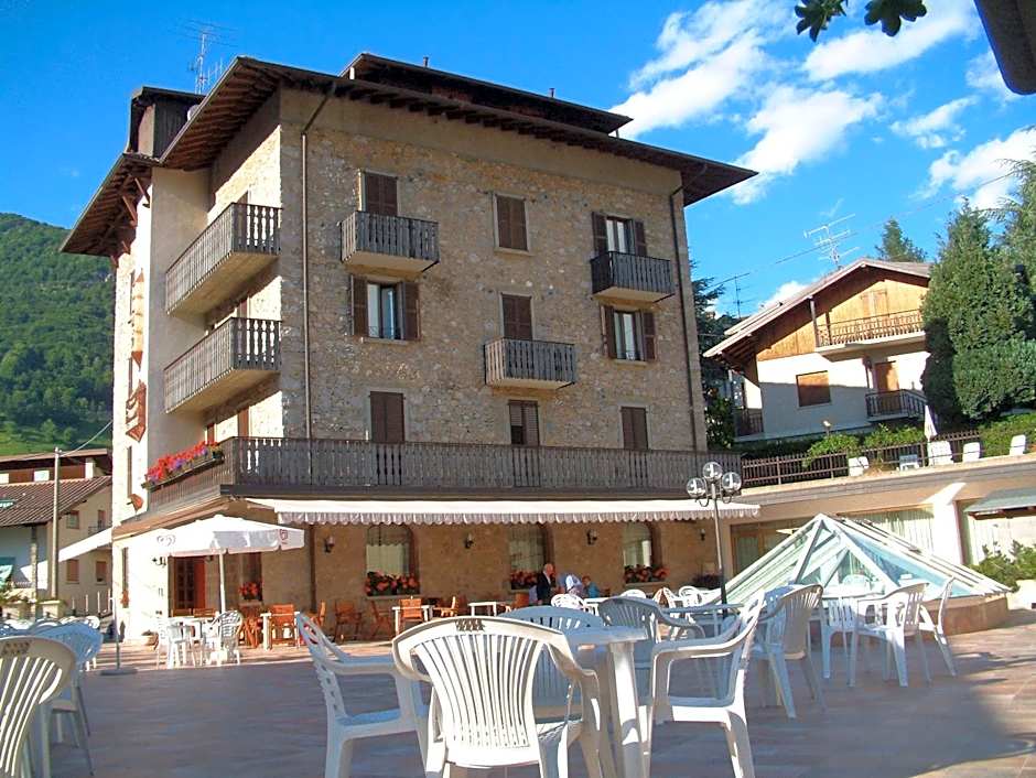 Hotel Carrara