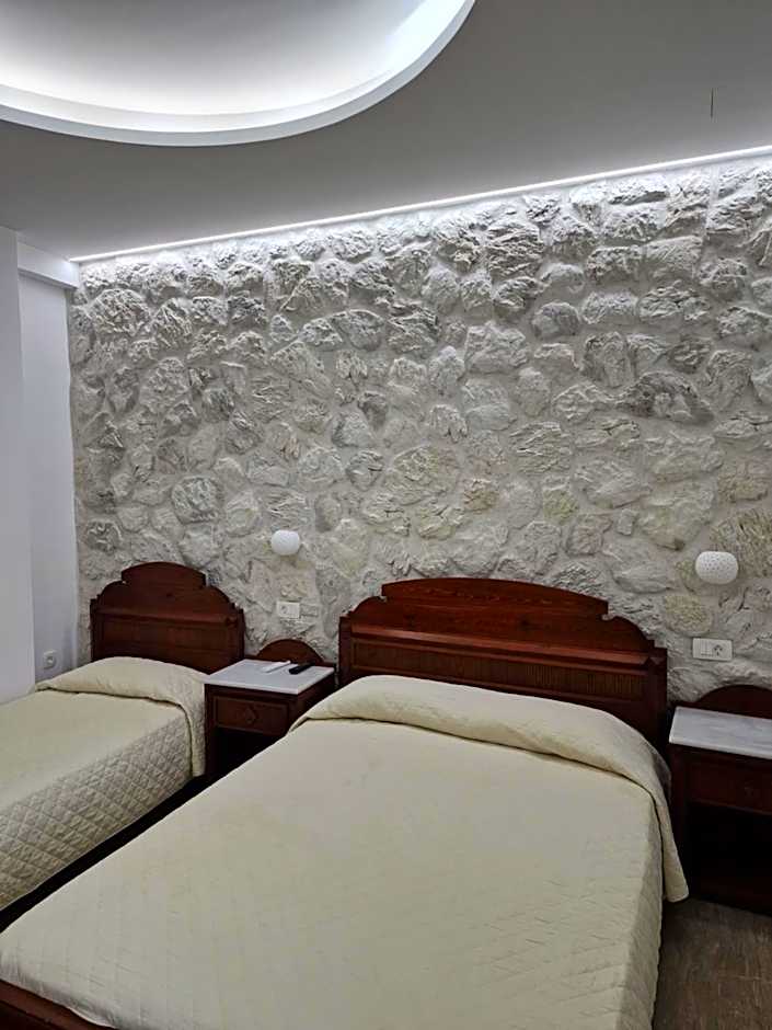 Emmanouela Studios & Villas