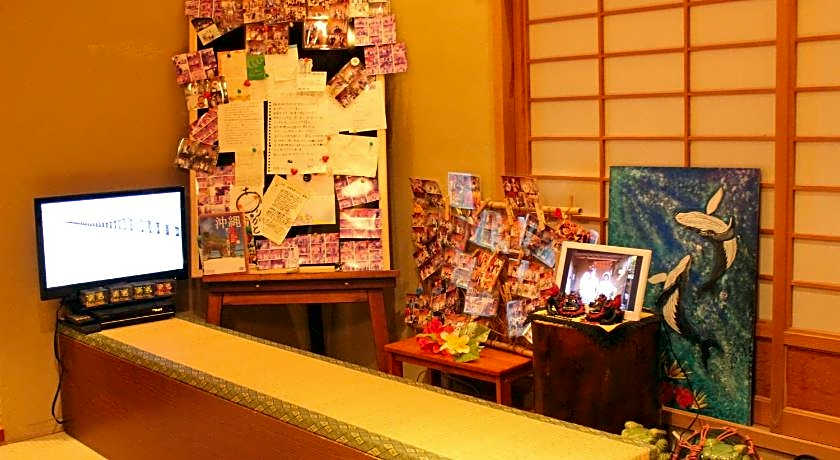 Okinawa Minshuku Kariyushi