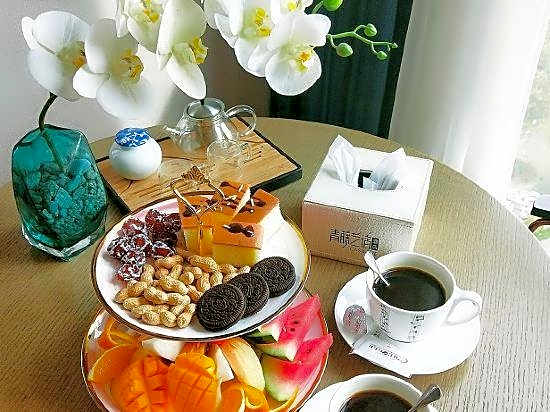 Qingteng Yisu Hotel (Beilun Yintai Chengzhonghe Road Subway Station Store)