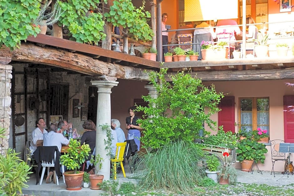 Charming B&B and Osteria La Crisalide