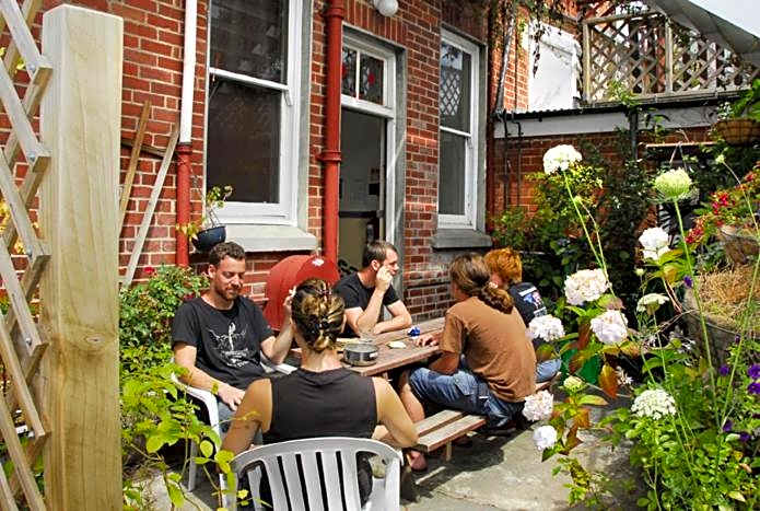 Chalet Backpackers