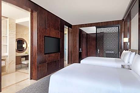 Executive Double Room with 2 Double Beds and Lounge Access