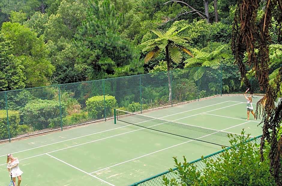 Montville Mountain Inn Resort