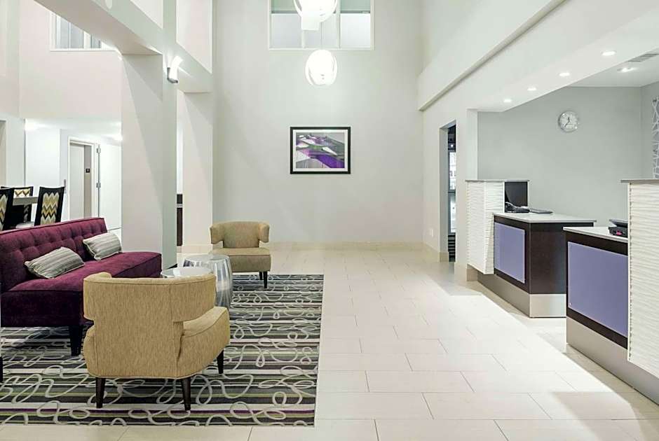 La Quinta Inn & Suites by Wyndham Fairfield - Napa Valley