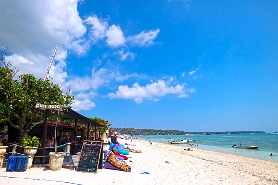 Puri Nusa Beach Hotel by ZUZU