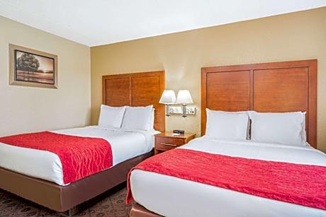 Queen Room with Two Queen Beds - Non-Smoking