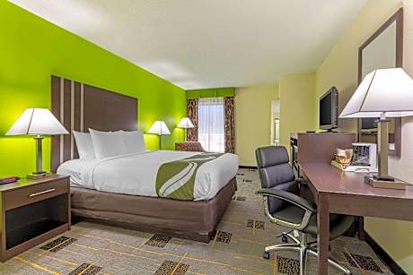 1 Queen Bed, Nonsmoking