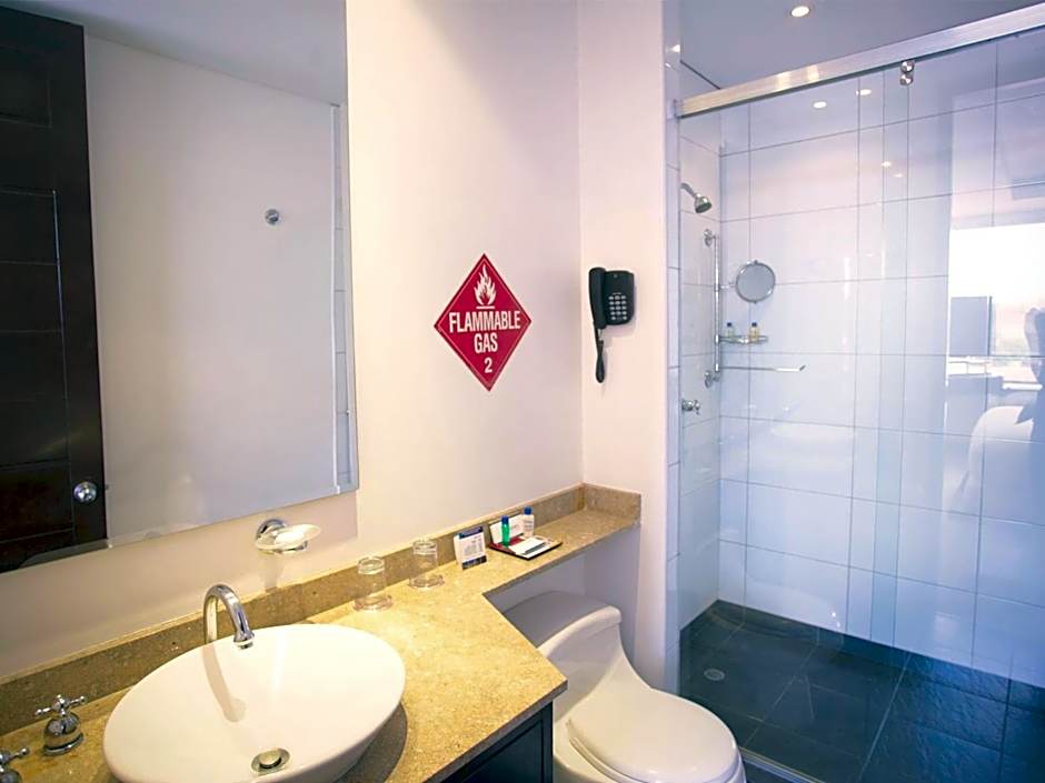Hotel 104 Art Suites