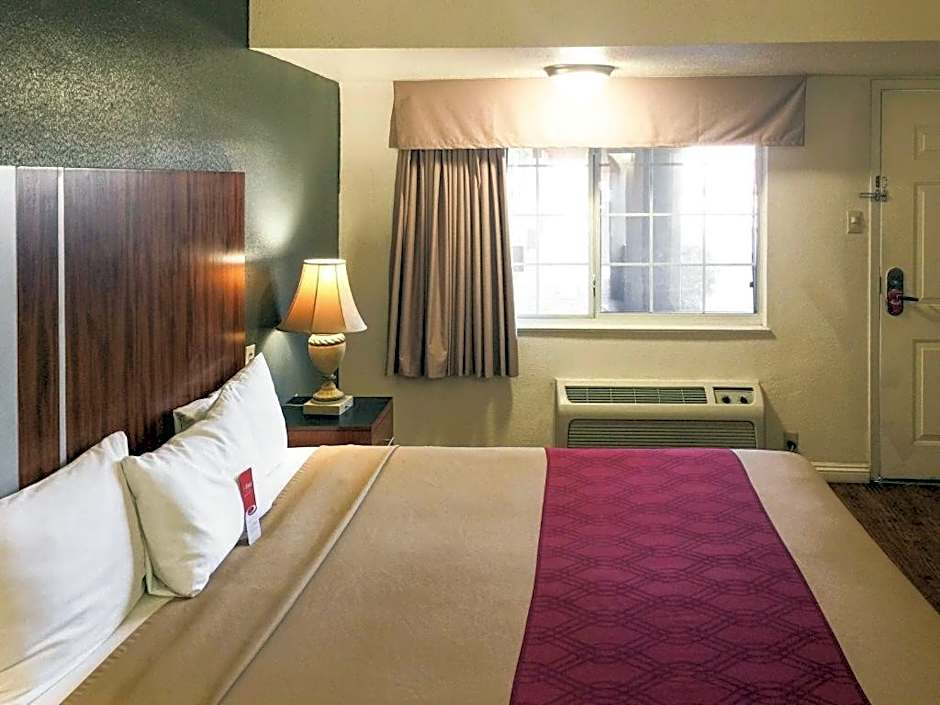 Econo Lodge On Historic Route 66