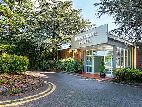 Mercure Cardiff North Hotel