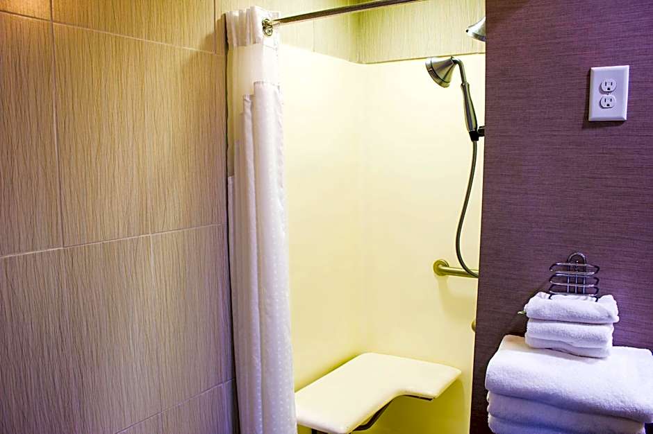 Holiday Inn Express & Suites Havelock Northwest New Bern By IHG