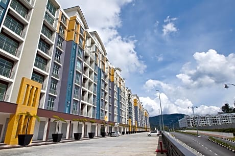 Dreamscape Apartment @ Golden Hills