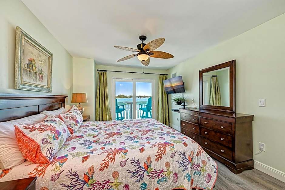 Anna Maria Island Beach Palms 5B