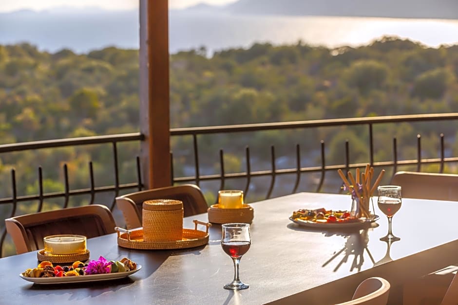 Hill House Adult Only