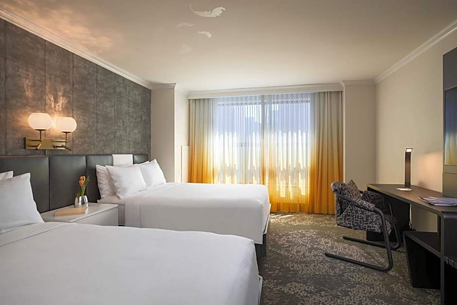 Renaissance by Marriott New York Times Square Hotel
