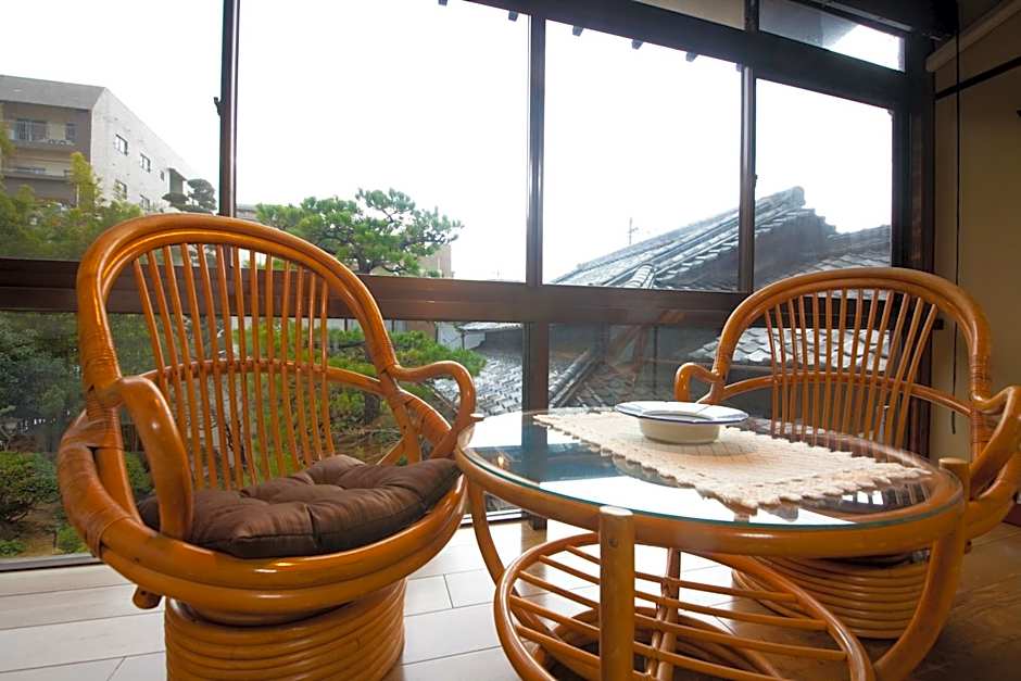 Ryokan Sennari (13 years or older)