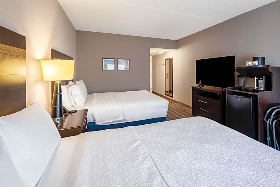 Hampton Inn By Hilton & Suites Camp Springs
