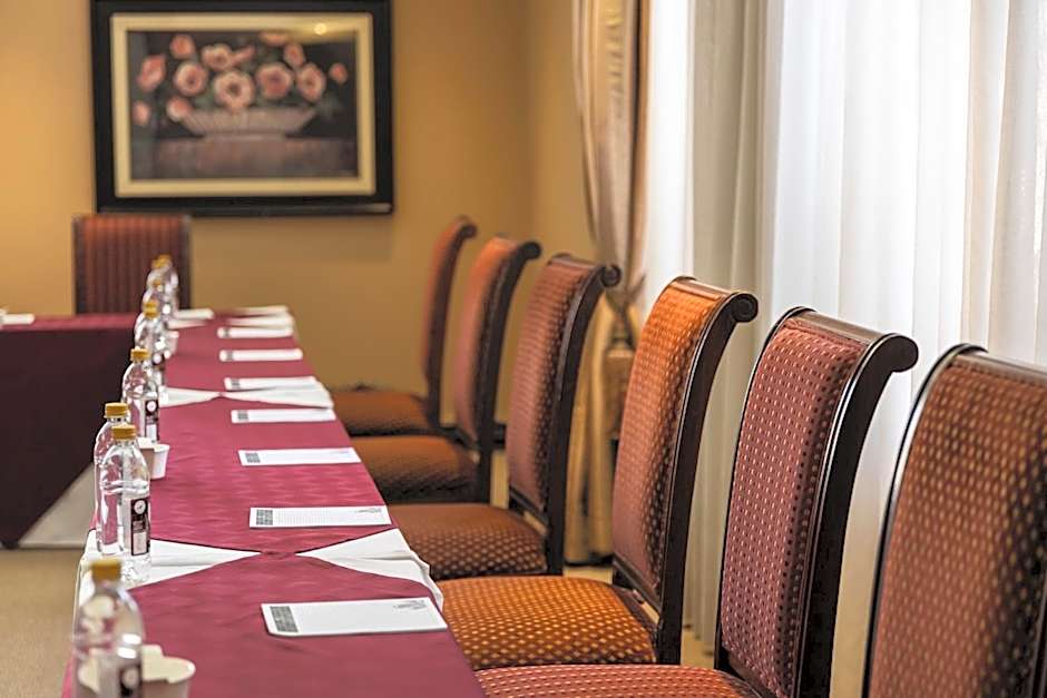 Premier Hotel Anta Boga