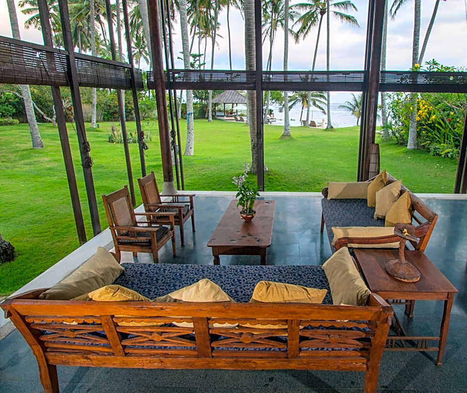 Oceanfront Citakara Sari Villas