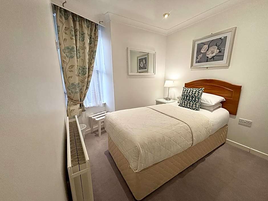 Dergvale Hotel