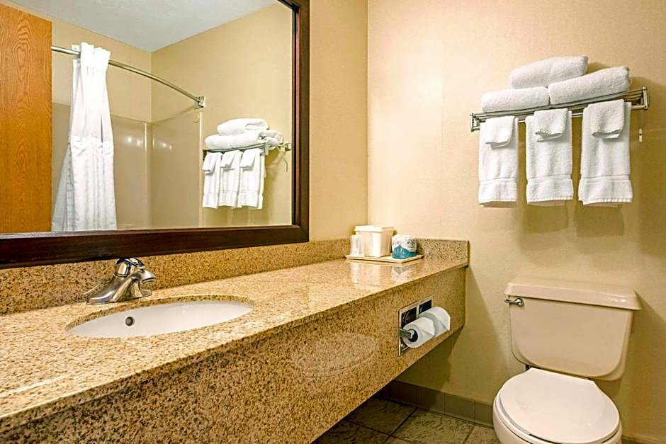 Quality Inn & Suites New Castle