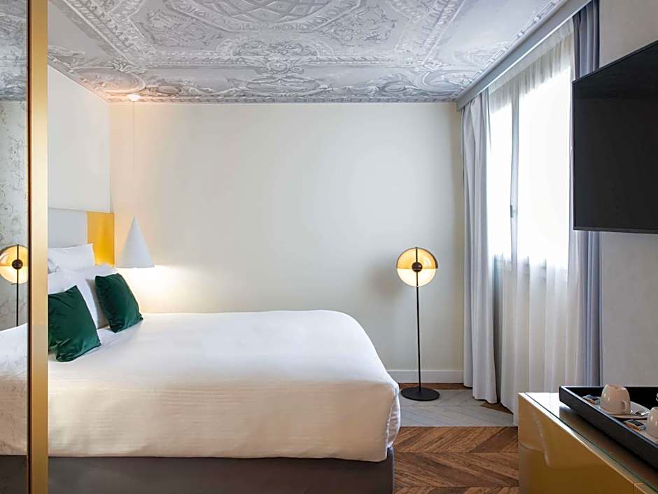 Le Louis Versailles Château Hotel-MGallery