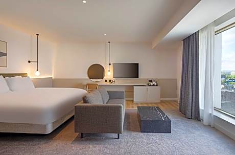 Executive Room with Urban View