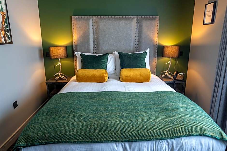 DeiRa Hotel & Apartments